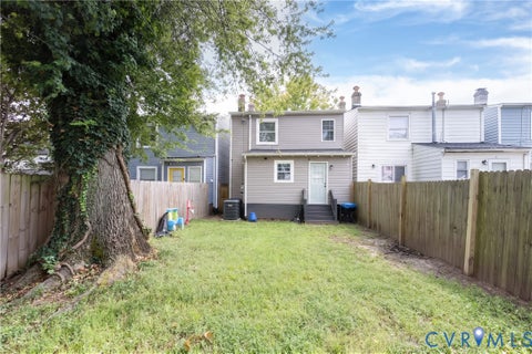 Tiny photo for 716 E Gladstone Avenue, Richmond, VA 23222 (MLS # 2620467)