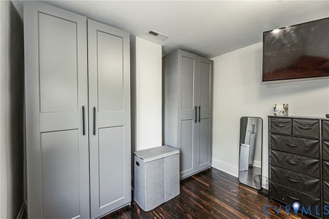Tiny photo for 716 E Gladstone Avenue, Richmond, VA 23222 (MLS # 2620467)