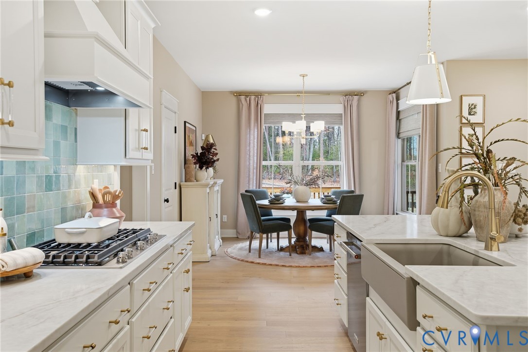 1323 Sparrows Song Drive