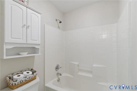 Tiny photo for 107 Perdue Court, Yorktown, VA 23692 (MLS # 2622484)