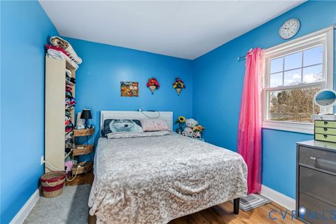 Tiny photo for 123 Mars Street, Petersburg, VA 23803 (MLS # 2610210)