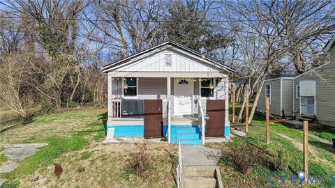 Photo of 123 Mars Street, Petersburg, VA 23803 (MLS # 2610210)
