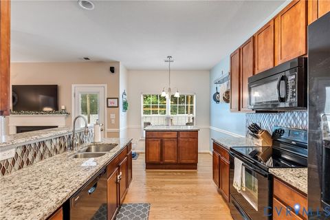 Tiny photo for 6852 Watch Harbour Circle, Hayes, VA 23072 (MLS # 2612398)