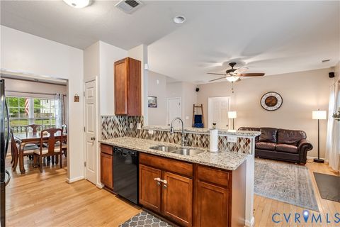 Tiny photo for 6852 Watch Harbour Circle, Hayes, VA 23072 (MLS # 2612398)