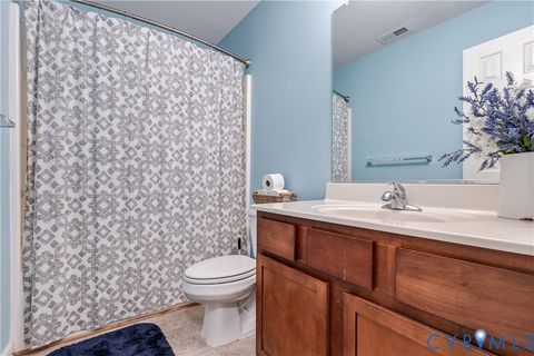 Tiny photo for 6852 Watch Harbour Circle, Hayes, VA 23072 (MLS # 2612398)