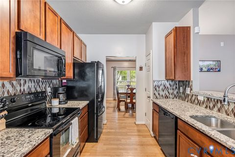 Tiny photo for 6852 Watch Harbour Circle, Hayes, VA 23072 (MLS # 2612398)