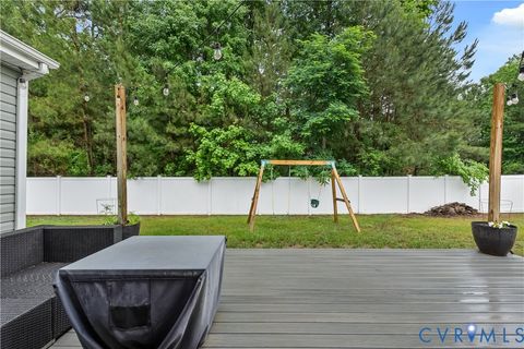 Tiny photo for 6852 Watch Harbour Circle, Hayes, VA 23072 (MLS # 2612398)