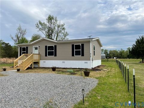 Photo of 74 Russells Run, Hague, VA 22469 (MLS # 2611159)
