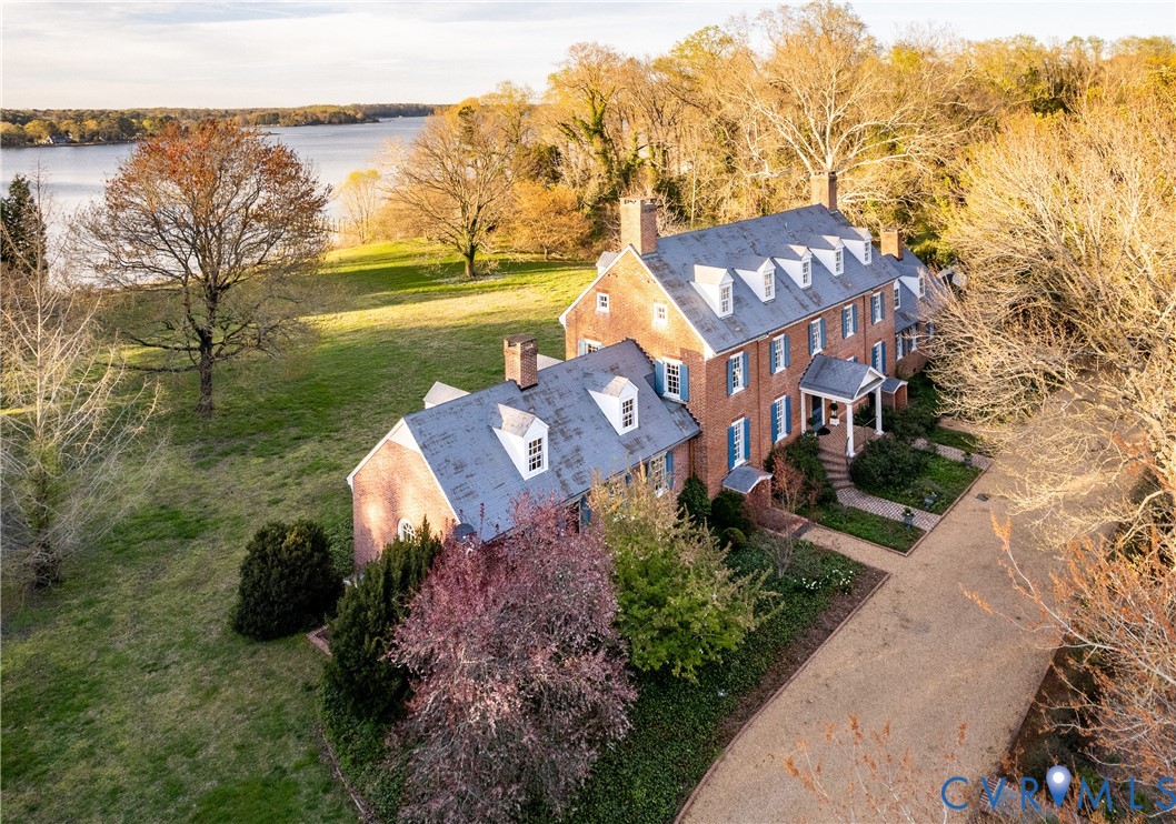 505 Manor House Lane