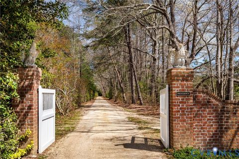 Tiny photo for 505 Manor House Lane, Cobbs Creek, VA 23050 (MLS # 2607140)