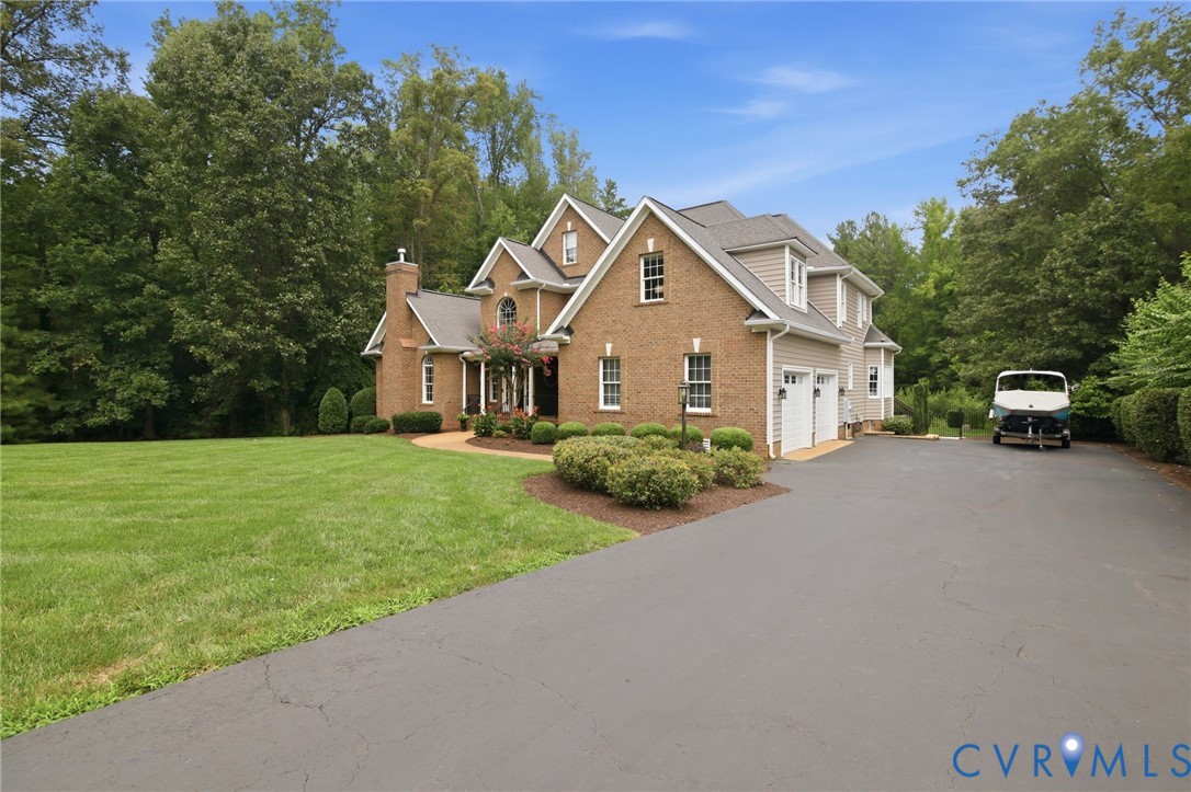 435 Shadow Creek Lane
