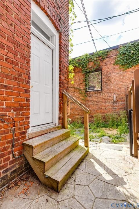 Tiny photo for 10 N Lombardy Street, Richmond, VA 23220 (MLS # 2610809)