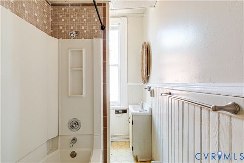 Tiny photo for 10 N Lombardy Street, Richmond, VA 23220 (MLS # 2610809)