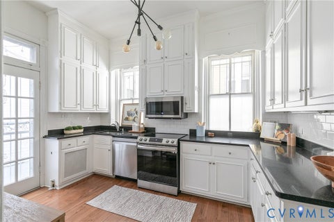 Tiny photo for 404 N Meadow Street, Richmond, VA 23220 (MLS # 2627900)