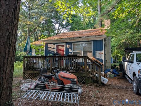 Tiny photo for 183 Greenway Drive, Hartfield, VA 23071 (MLS # 2619134)
