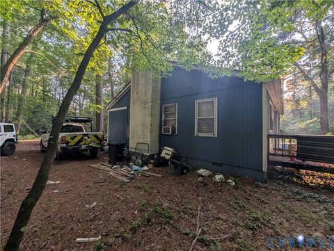 Tiny photo for 183 Greenway Drive, Hartfield, VA 23071 (MLS # 2619134)