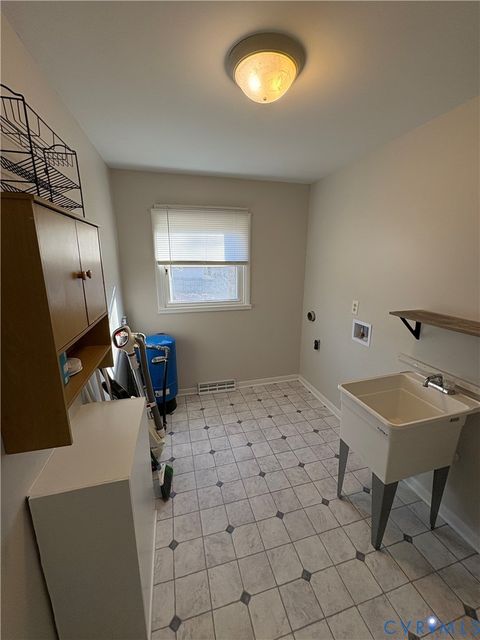 Tiny photo for 15800 Rowlett Road, Chesterfield, VA 23838 (MLS # 2605076)