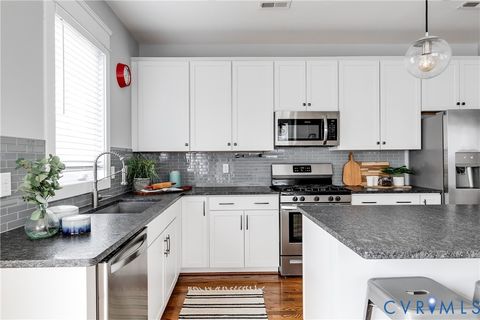 Tiny photo for 2015 1/2 Greenwood Avenue, Richmond, VA 23222 (MLS # 2609173)