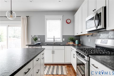 Tiny photo for 2015 1/2 Greenwood Avenue, Richmond, VA 23222 (MLS # 2609173)