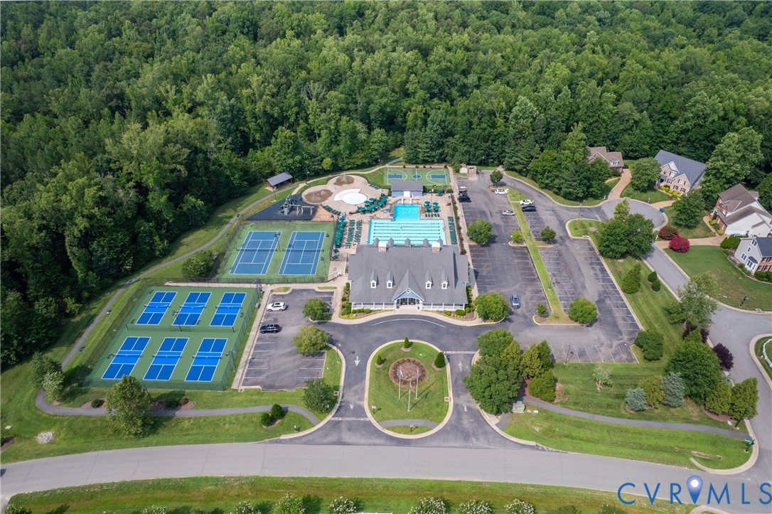 4706 Summer Lake Circle