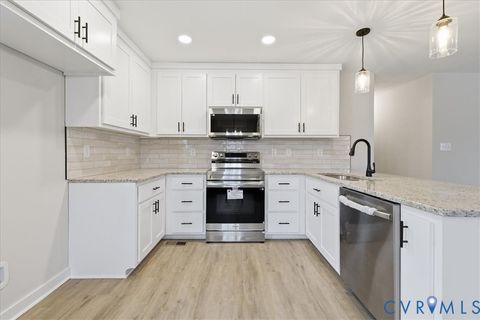 Tiny photo for 320 Maryland Avenue, Hopewell, VA 23860 (MLS # 2603595)