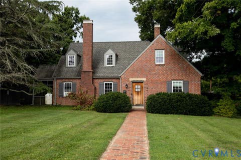 Tiny photo for 801 First Avenue, Farmville, VA 23901 (MLS # 2621857)