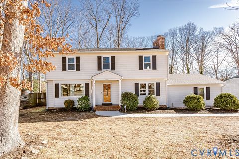 Photo of 1707 Sandlewood Court, North Chesterfield, VA 23235 (MLS # 2602978)
