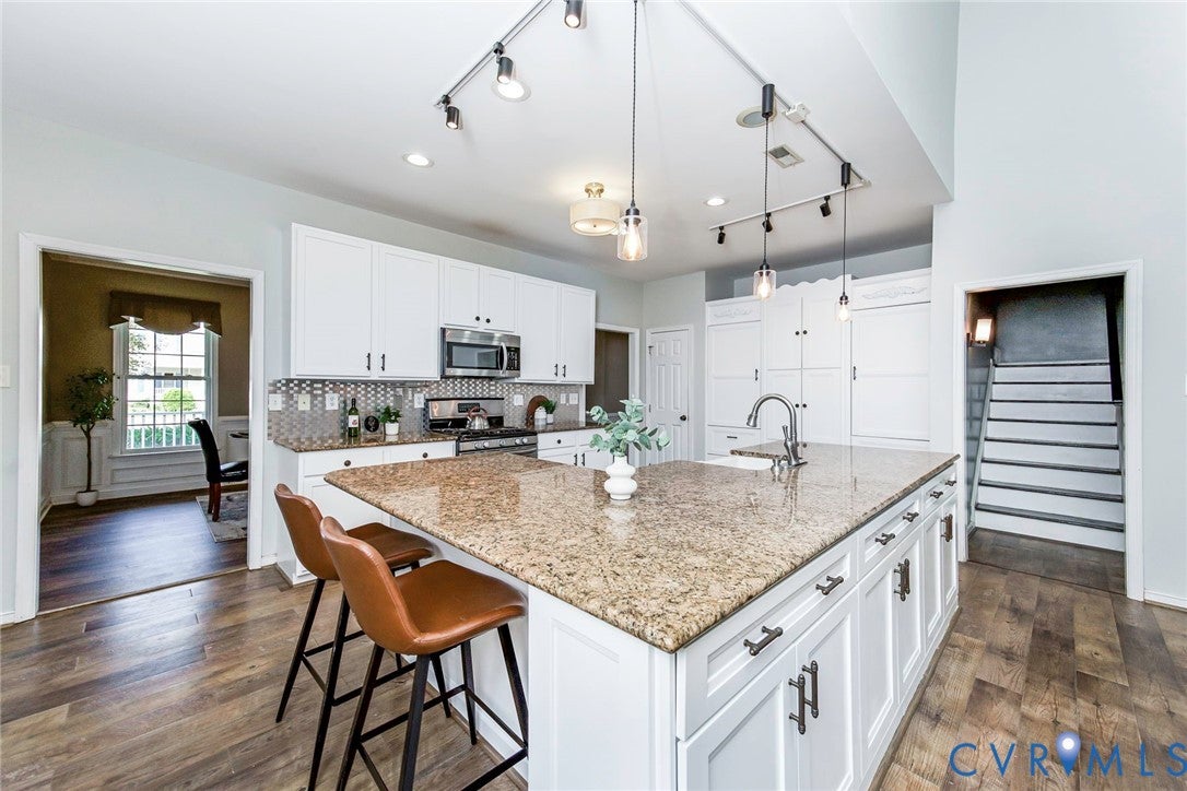 6261 Greystone Creek Road