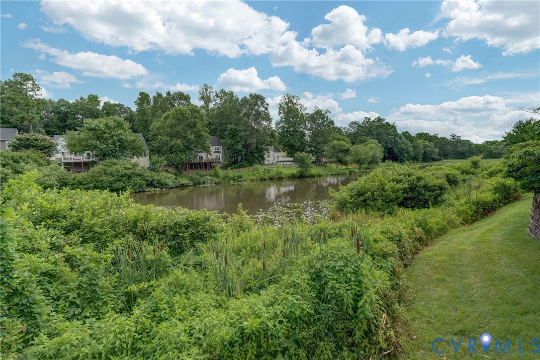 9409 Charter Lake Drive