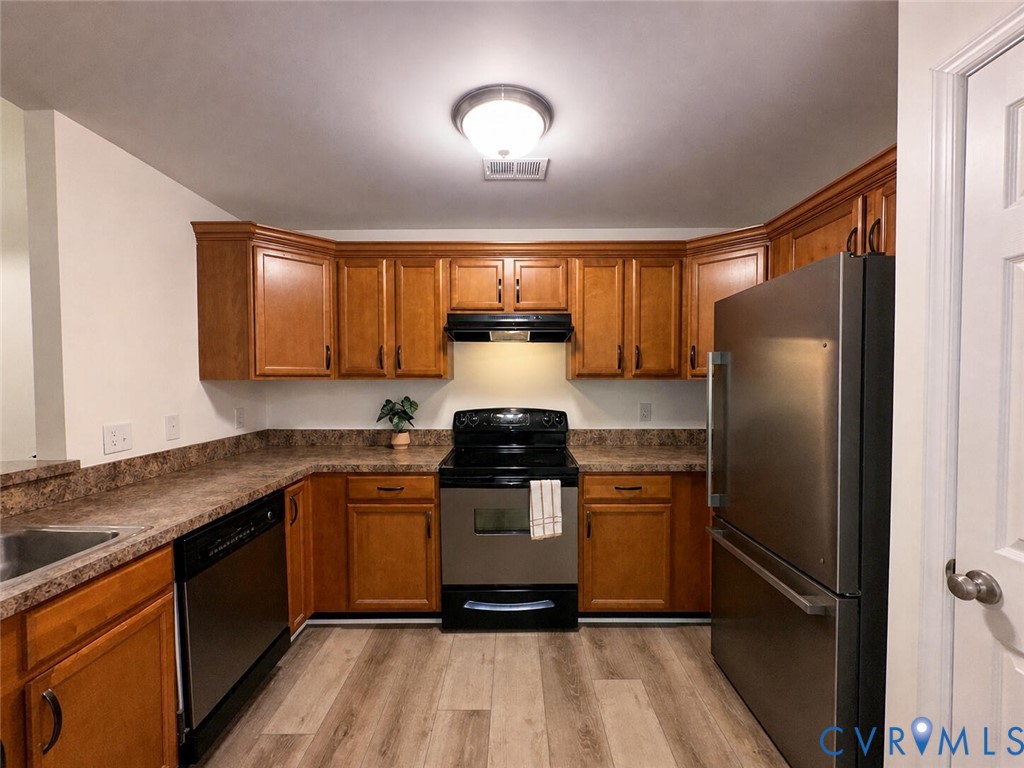 431 Old Colonial Way 302