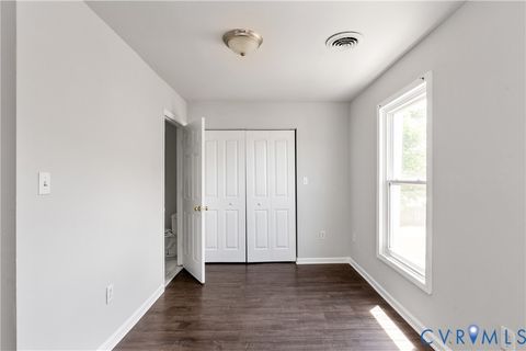 Tiny photo for 850 Hinton Street, Petersburg, VA 23803 (MLS # 2611331)