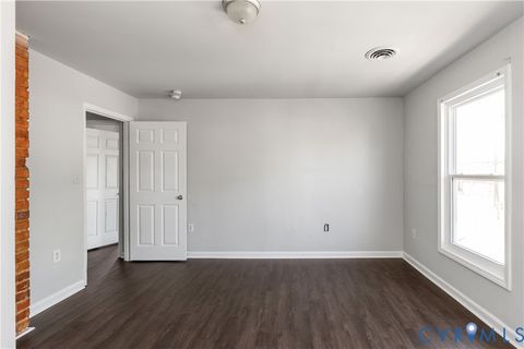 Tiny photo for 850 Hinton Street, Petersburg, VA 23803 (MLS # 2611331)