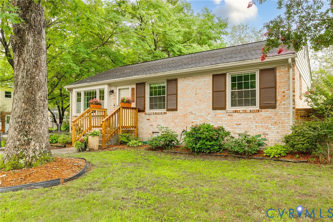 6312 Halrose Lane