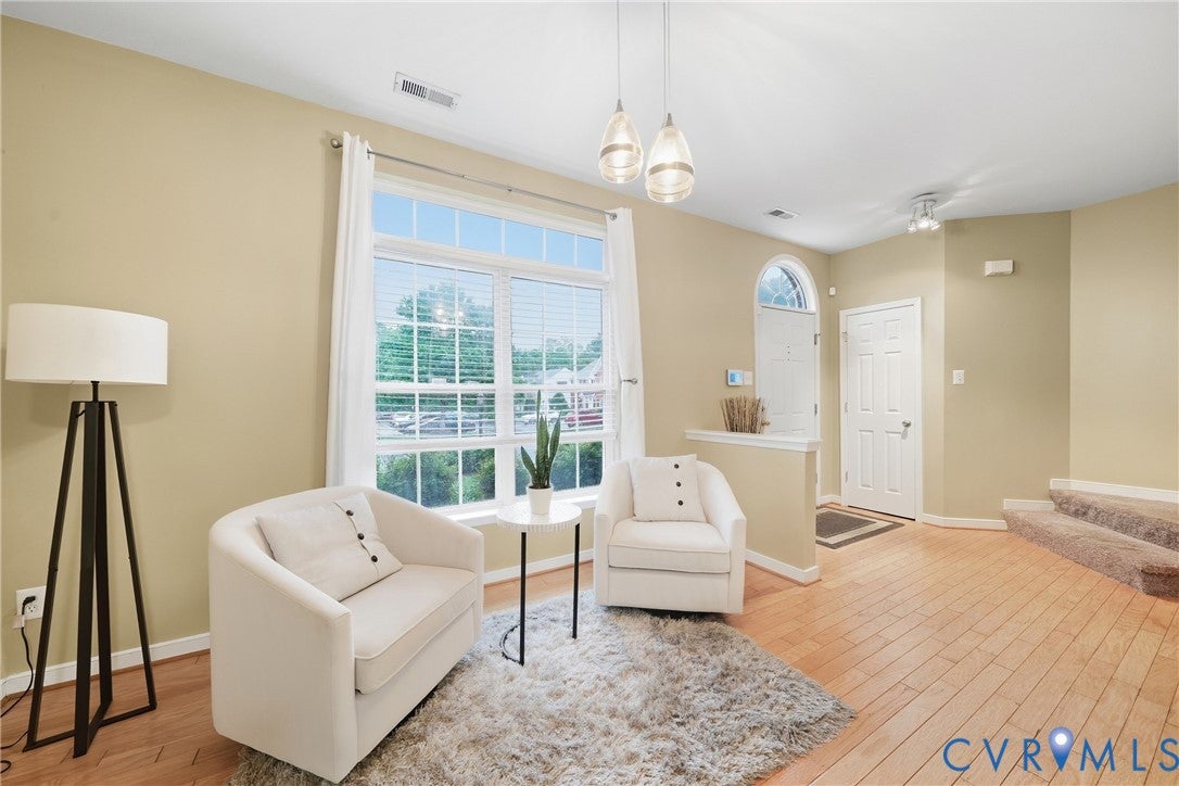 3207 Friars Walk Lane