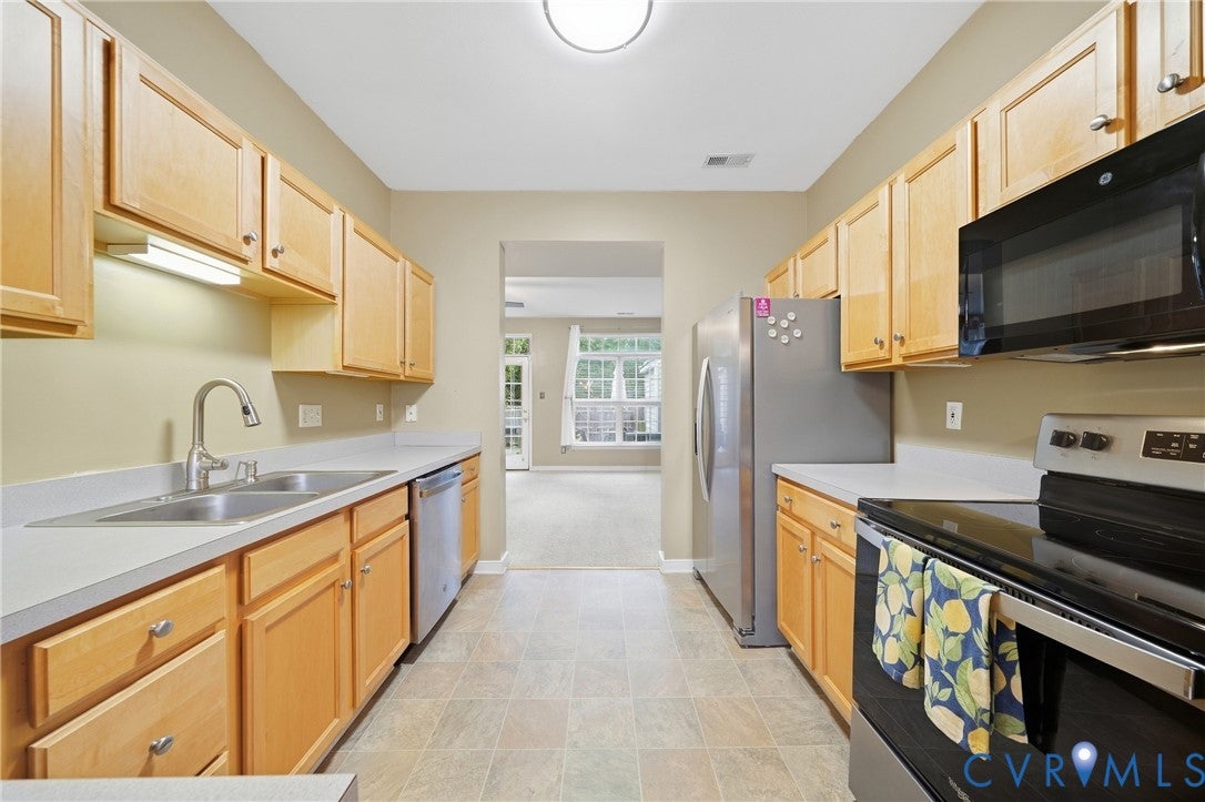 3207 Friars Walk Lane