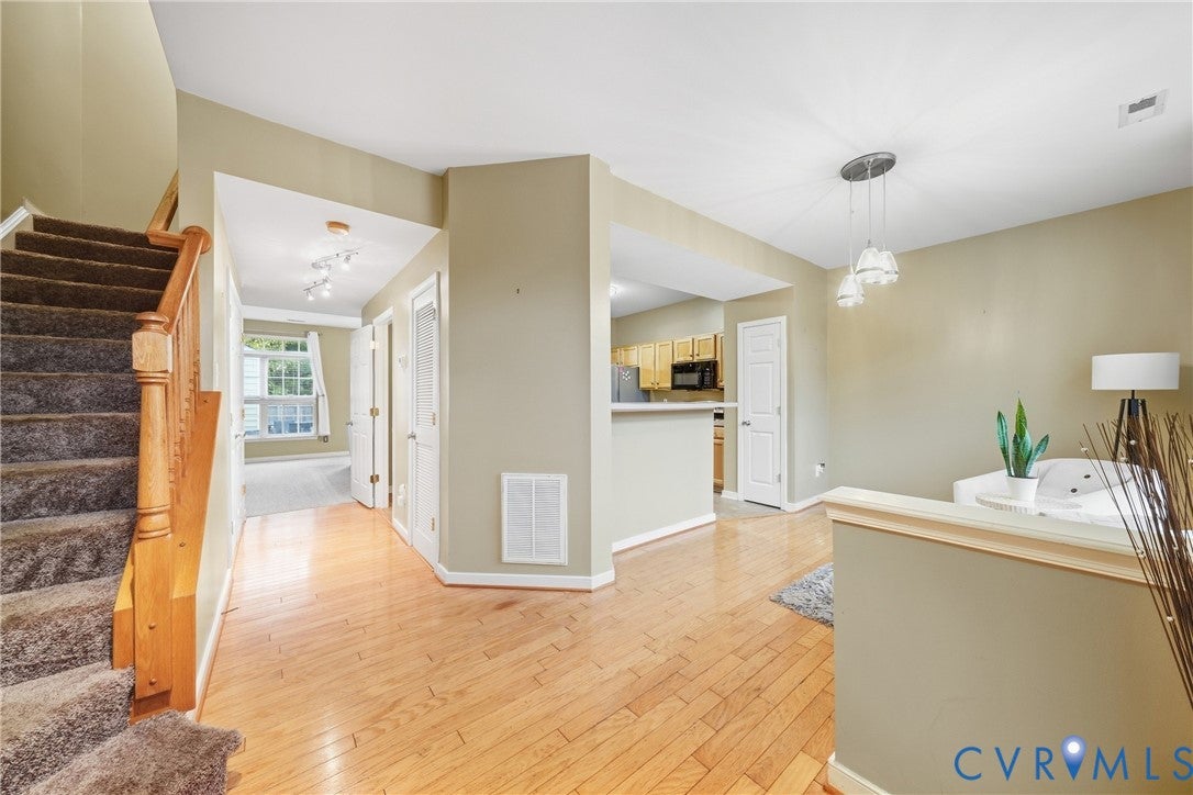 3207 Friars Walk Lane
