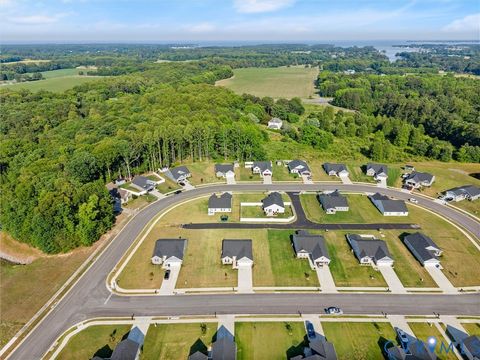 Tiny photo for 114 Braxton Way, Kilmarnock, VA 22482 (MLS # 2615750)