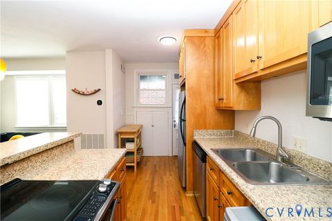 Tiny photo for 2705 Hanover Avenue #U10, Richmond, VA 23220 (MLS # 2531261)