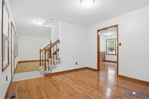 Tiny photo for 4001 Lakeview Road, South Chesterfield, VA 23803 (MLS # 2611052)