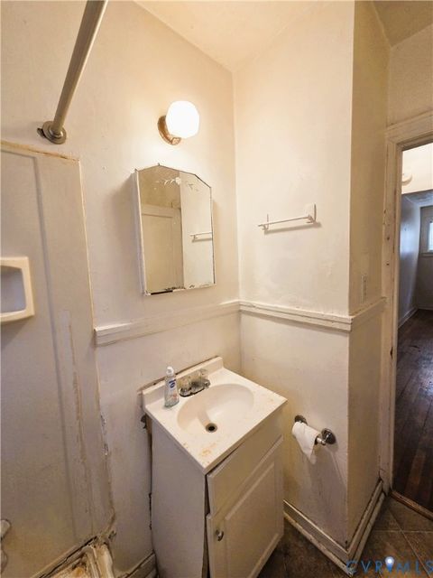 Tiny photo for 1408 Overlook Street, Richmond, VA 23224 (MLS # 2606718)