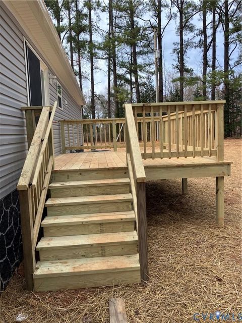 Tiny photo for 2664 Overton Road, Victoria, VA 23974 (MLS # 2532264)