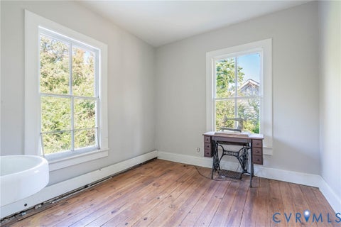 Tiny photo for 135 Mancha Avenue, Claremont, VA 23899 (MLS # 2629107)