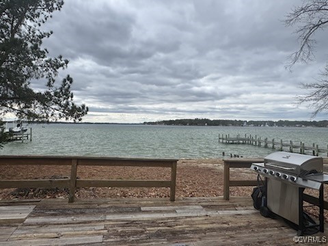 791 Stove Point Road