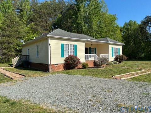 Photo of 269 Willow Farm Lane, Bumpass, VA 23024 (MLS # 2612432)