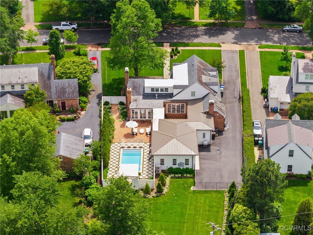 4304 W Oxford Circle