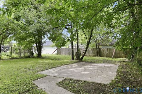 Tiny photo for 2311 Richmond Avenue, Petersburg, VA 23803 (MLS # 2612333)