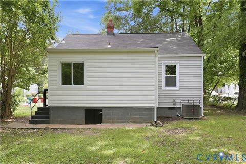Tiny photo for 2311 Richmond Avenue, Petersburg, VA 23803 (MLS # 2612333)