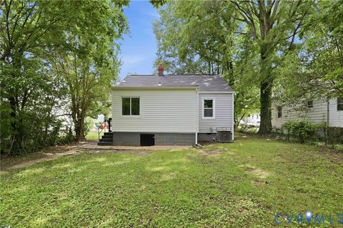 Tiny photo for 2311 Richmond Avenue, Petersburg, VA 23803 (MLS # 2612333)