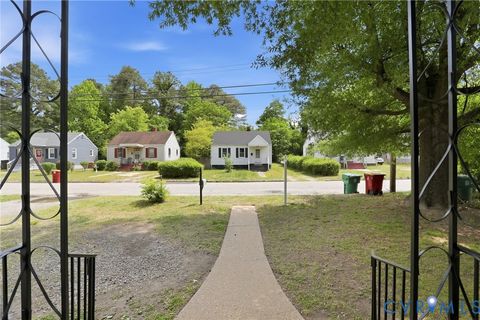 Tiny photo for 2311 Richmond Avenue, Petersburg, VA 23803 (MLS # 2612333)
