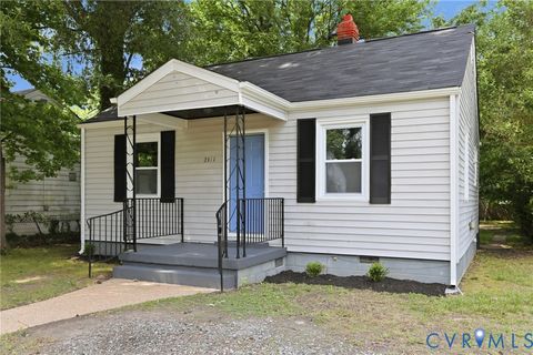 Tiny photo for 2311 Richmond Avenue, Petersburg, VA 23803 (MLS # 2612333)